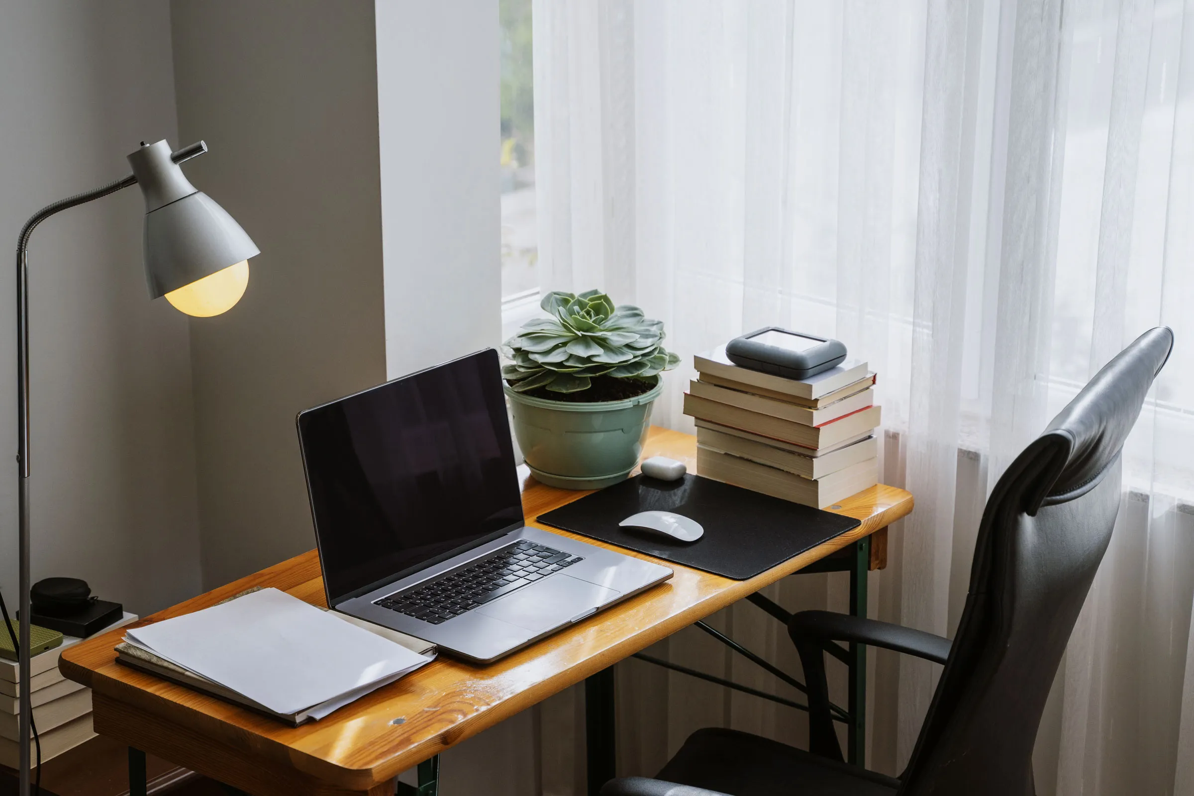 Setting Up Your Home Office: What Gear Do You Really Need?