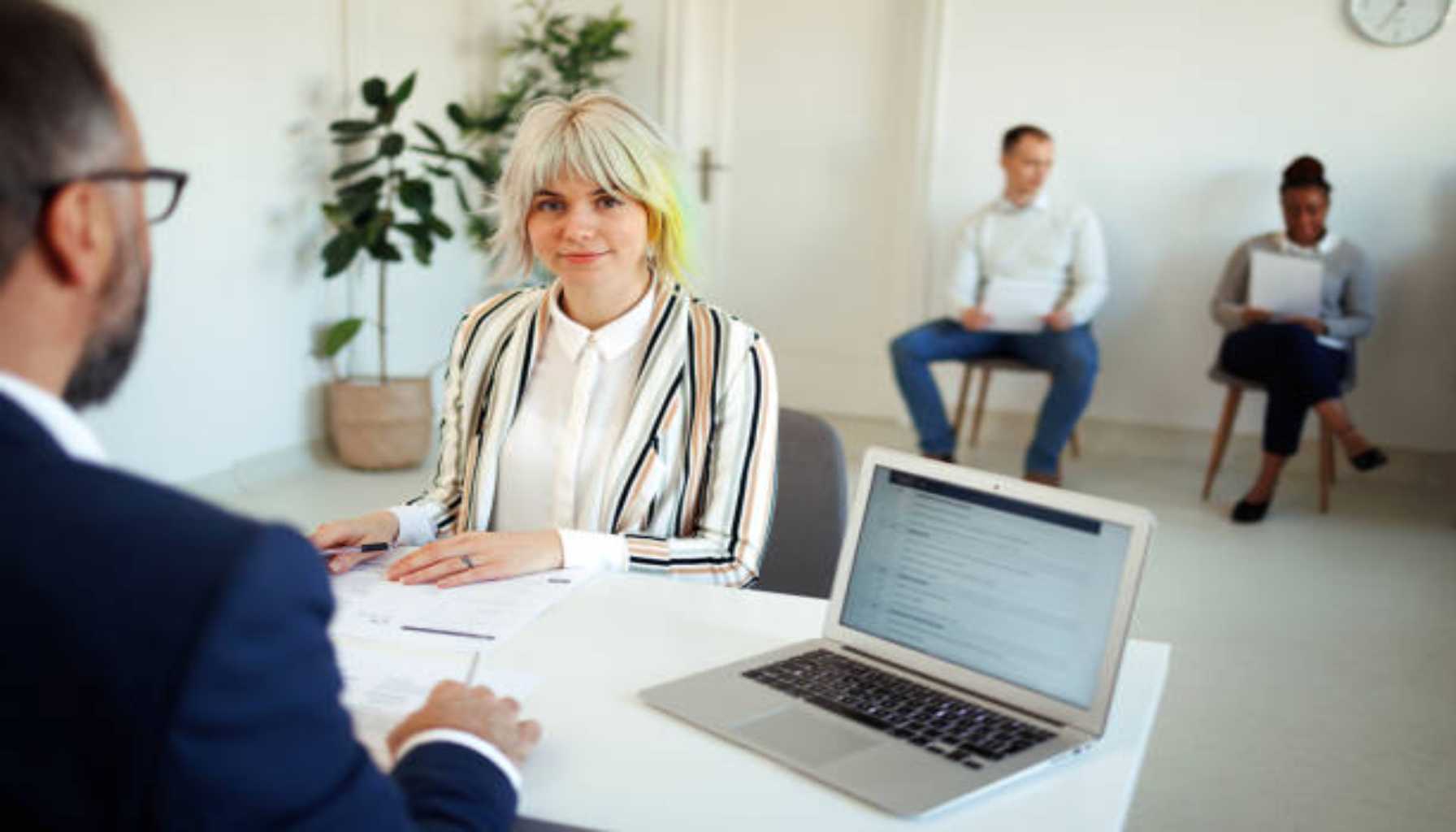 Resume Builder Customer Service: Create a Winning Resume with Ease